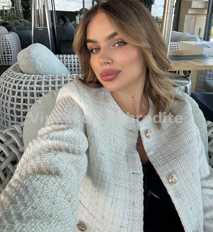 KATYA — elite escort in Paris